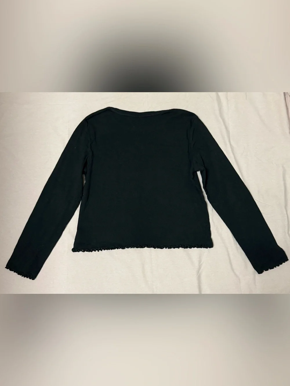 Old Navy Black Long Sleeve Lettuce Edge